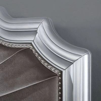 3pc Queen Bentlee Bedroom Set With 2 Nightstands Silver/Warm Gray - HOMES: Inside + Out 12 3pc Queen Bentlee Bedroom Set With 2 Nightstands Silver/Warm Gray - HOMES: Inside + Out - Image 10