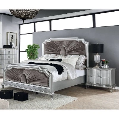 3pc Queen Bentlee Bedroom Set With 2 Nightstands Silver/Warm Gray - HOMES: Inside + Out 6 3pc Queen Bentlee Bedroom Set With 2 Nightstands Silver/Warm Gray - HOMES: Inside + Out - Image 4