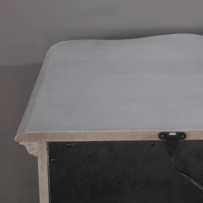 3pc Queen Bentlee Bedroom Set With 2 Nightstands Silver/Warm Gray - HOMES: Inside + Out 9 3pc Queen Bentlee Bedroom Set With 2 Nightstands Silver/Warm Gray - HOMES: Inside + Out - Image 7