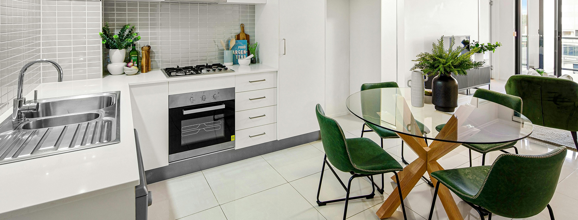 HOMES: Inside + Out 1 HOMES: Inside + Out -HOMES: Inside + Out pexels lisa anna 901356985 19827230